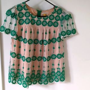 Green silk flower embroidery top. Leifsdottir.
